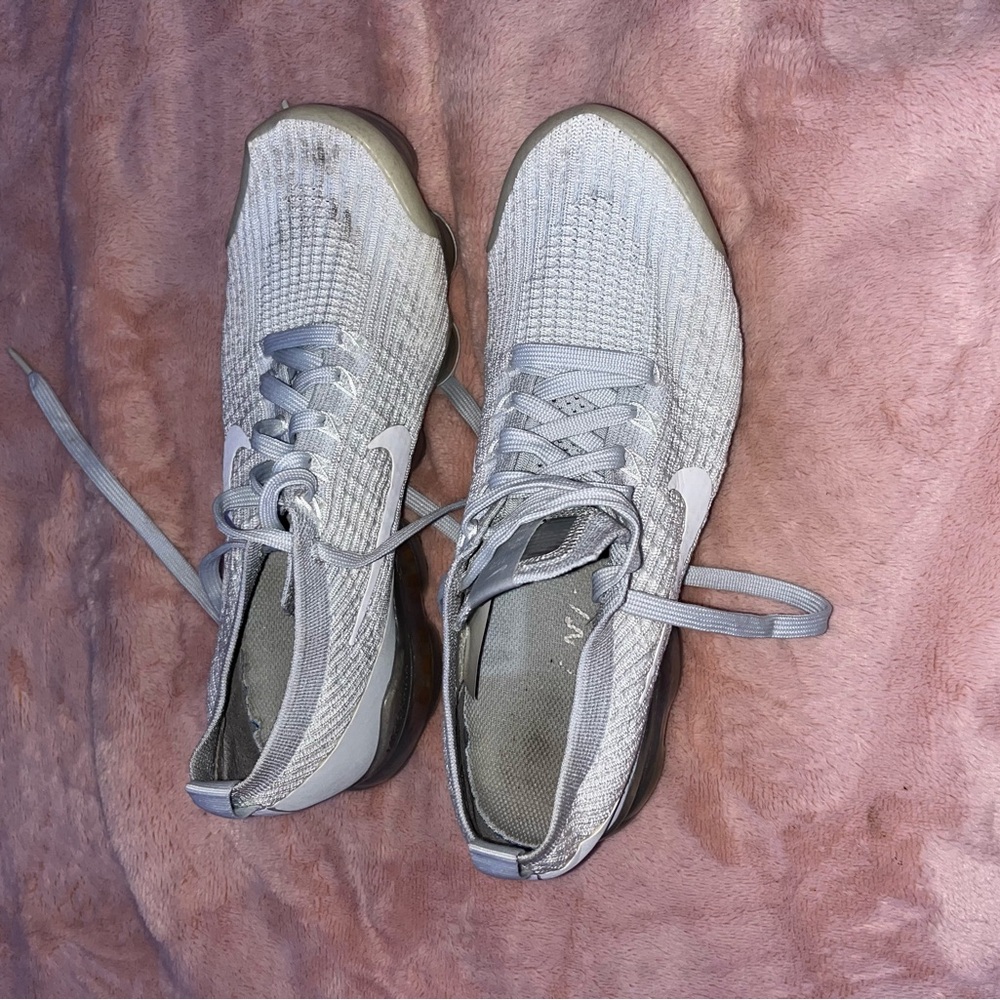 Nike Gray Athletic Shoes with Breathable Design